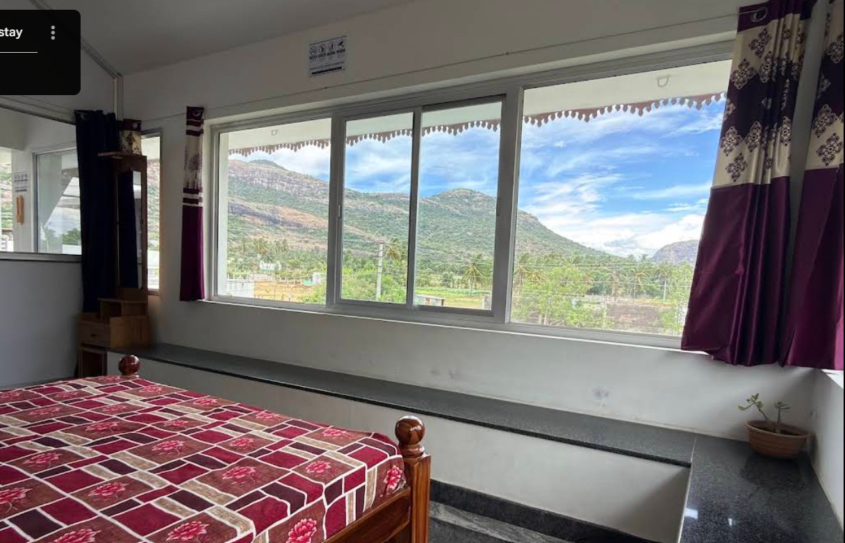 Room 11 homestay room photo